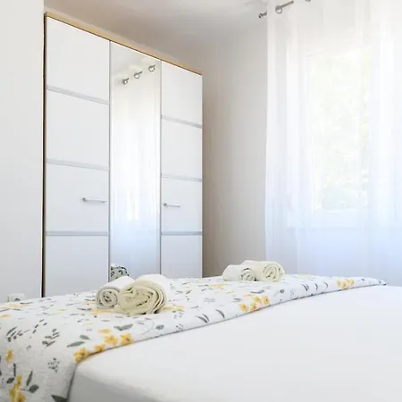 Apartment Toni
